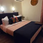 L'etoile Aeroport - A61 Hotel