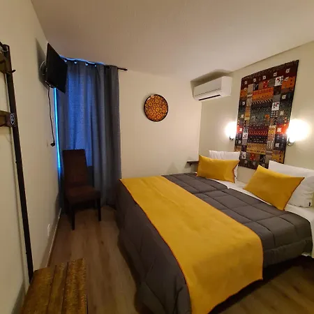 L'etoile Aeroport - A61 מלון 2*