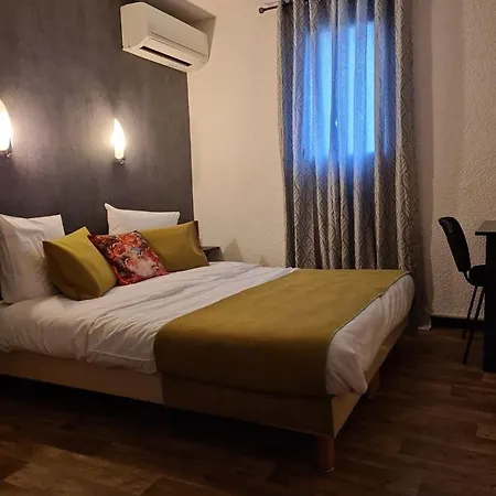 L'etoile Aéroport - A61 Hotel