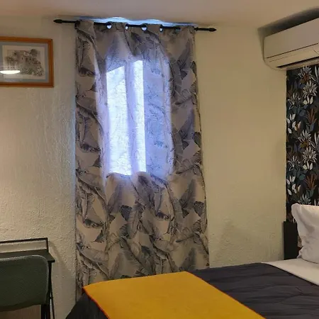 Hotel L'etoile Aéroport - A61