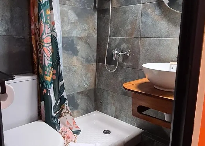 L'etoile Aeroport - A61 מלון 2*