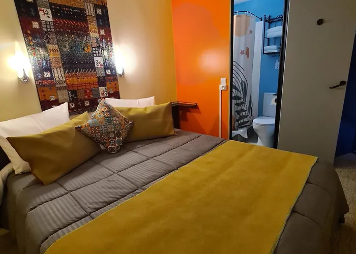 L'etoile Aeroport - A61 מלון קרקסון