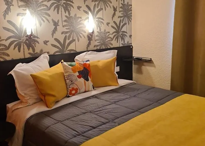 מלון L'etoile Aeroport - A61 2*