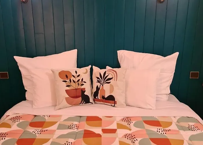 L'etoile Aeroport - A61 מלון קרקסון