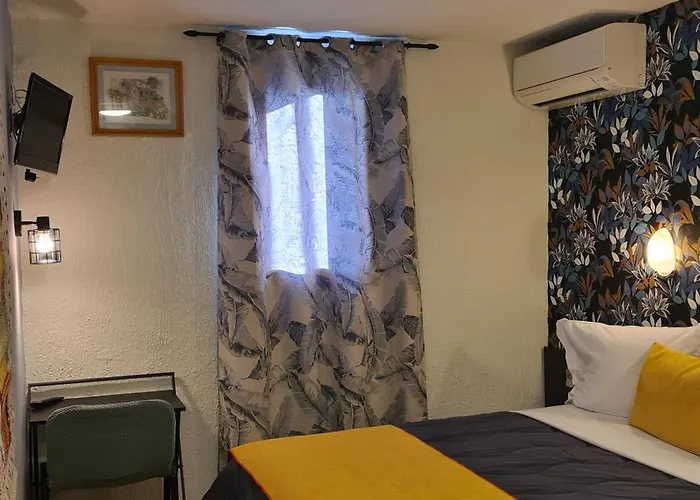 Hotel L'etoile Aeroport - A61