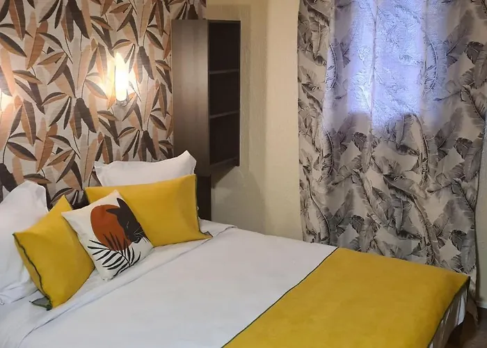 מלון L'etoile Aeroport - A61 2*