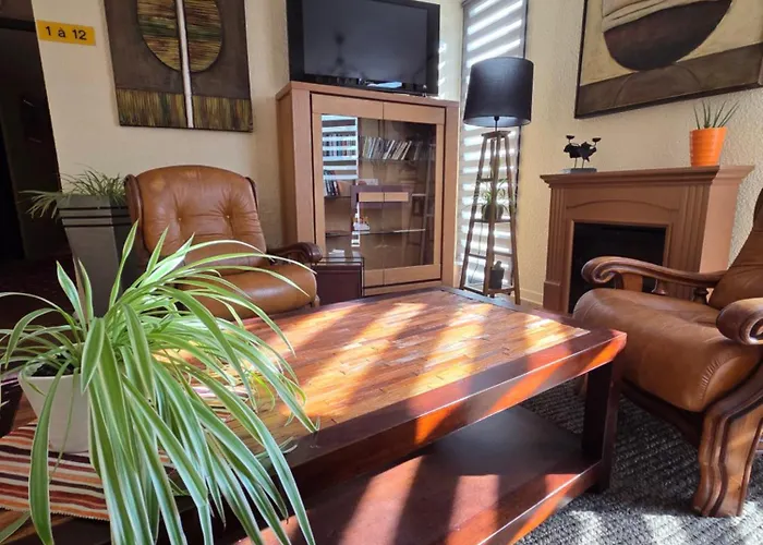 Hotel L'etoile Aeroport - A61